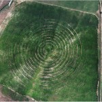 circular-patterns-in-a-field-google-earth-8×6.jpg