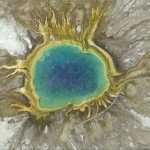 grand-prismatic-spring-yellowstone-natonal-park-on-google-earth-8×6.jpg